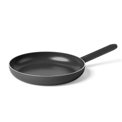 Poêle revêtue noire 30 cm
