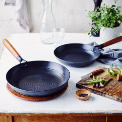 Sauteuse Tefal noir 24cm - L'Incroyable