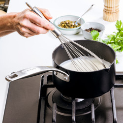 Casserole de 16 cm Copenhagen sans couvercle avec bec verseur