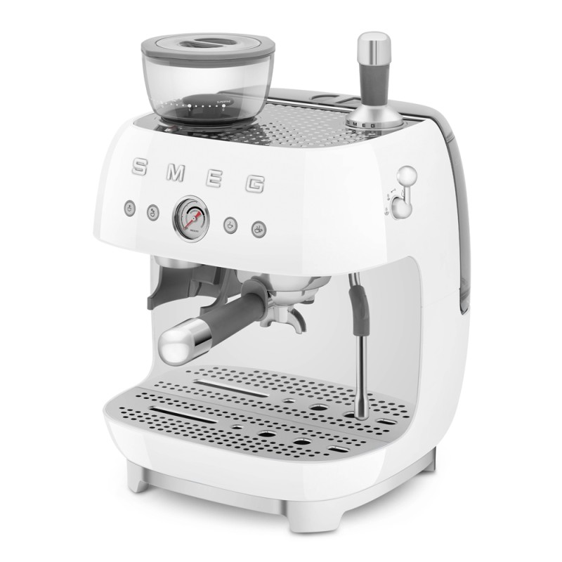 Quelle est cette machine à café multi-boissons à prix fondu avec 6