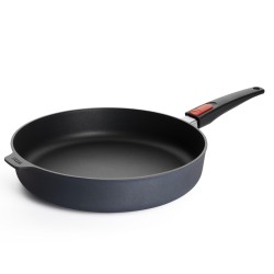 Sauteuse en fonte 32 cm...