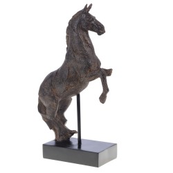 Cheval rustique cabre sur...