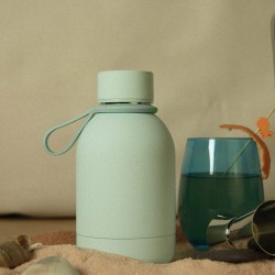 Blush bouteille isotherme bleu 35 cl