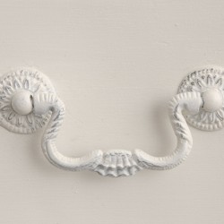 Commode 3 tiroirs blanc cassé en acajou Apolline