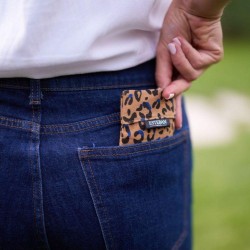 Pochette Léopard à parfum Ambre