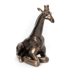 Girafe couchée patinée dorée
