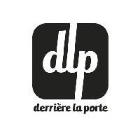 DERRIERE LA PORTE